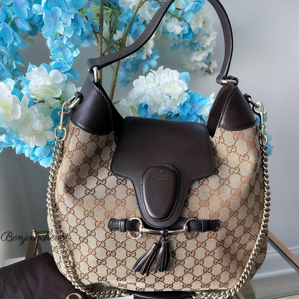 Authentic Gucci Signature Brown and Cream Shoulder Bag - Picture 3 of 12